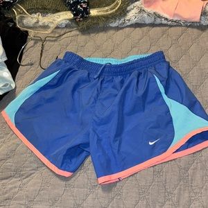 Youth medium nike shorts